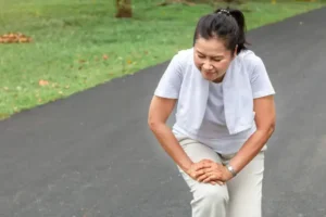 lutut sebelah kanan sakit saat ditekuk