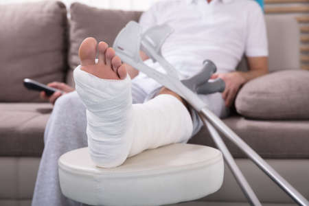 mitos patah kaki