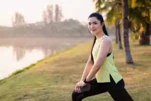 cara mengatasi lutut sakit