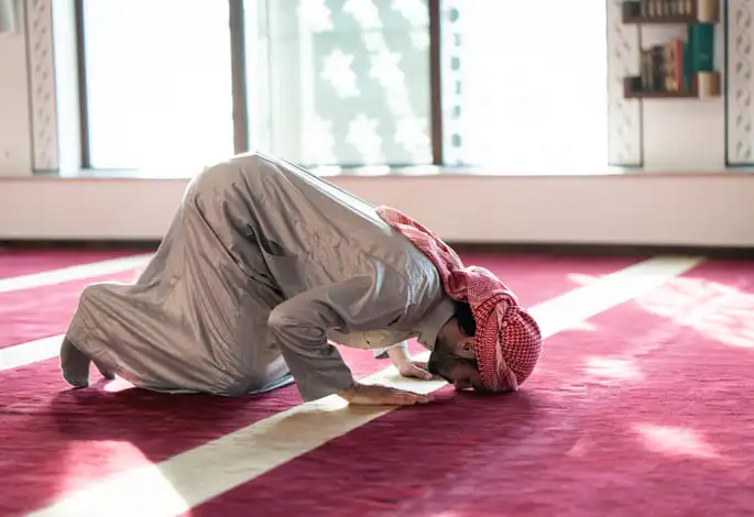 lutut sakit saat sholat