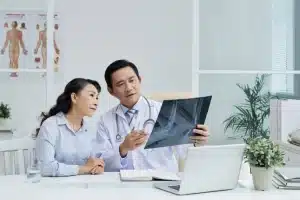 klinik nyeri lutut terbaik