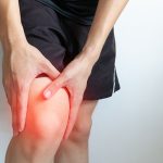 ruam merah di sekitar lutut