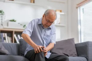 perbedaan asam urat dan radang sendi