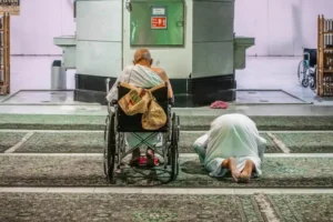 cara solat orang sakit lutut